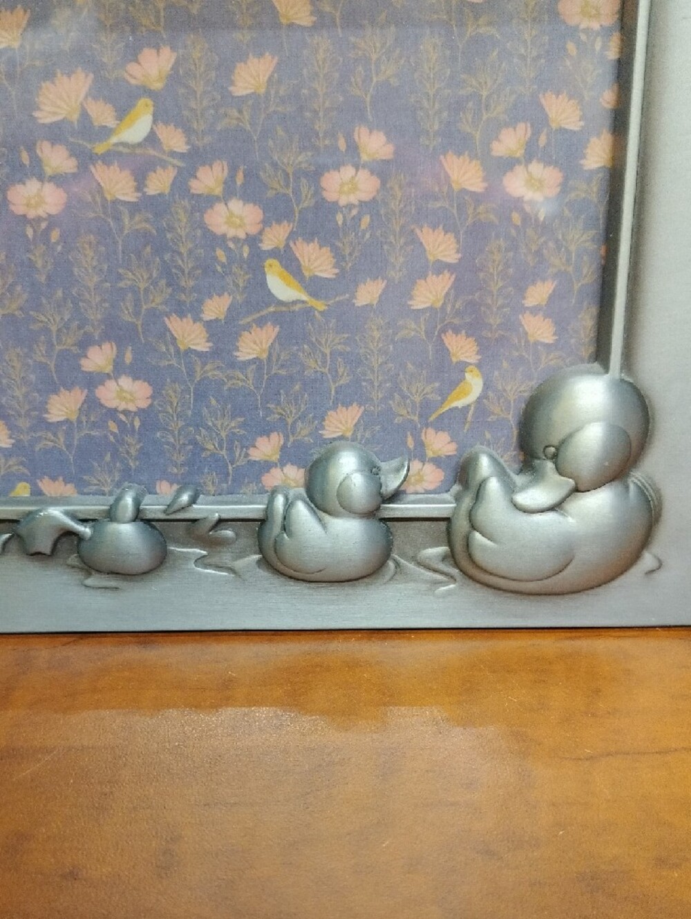 Silver Metal Duck Family 6x4 Picture Frame - Home Accents - Picture 2 of 3